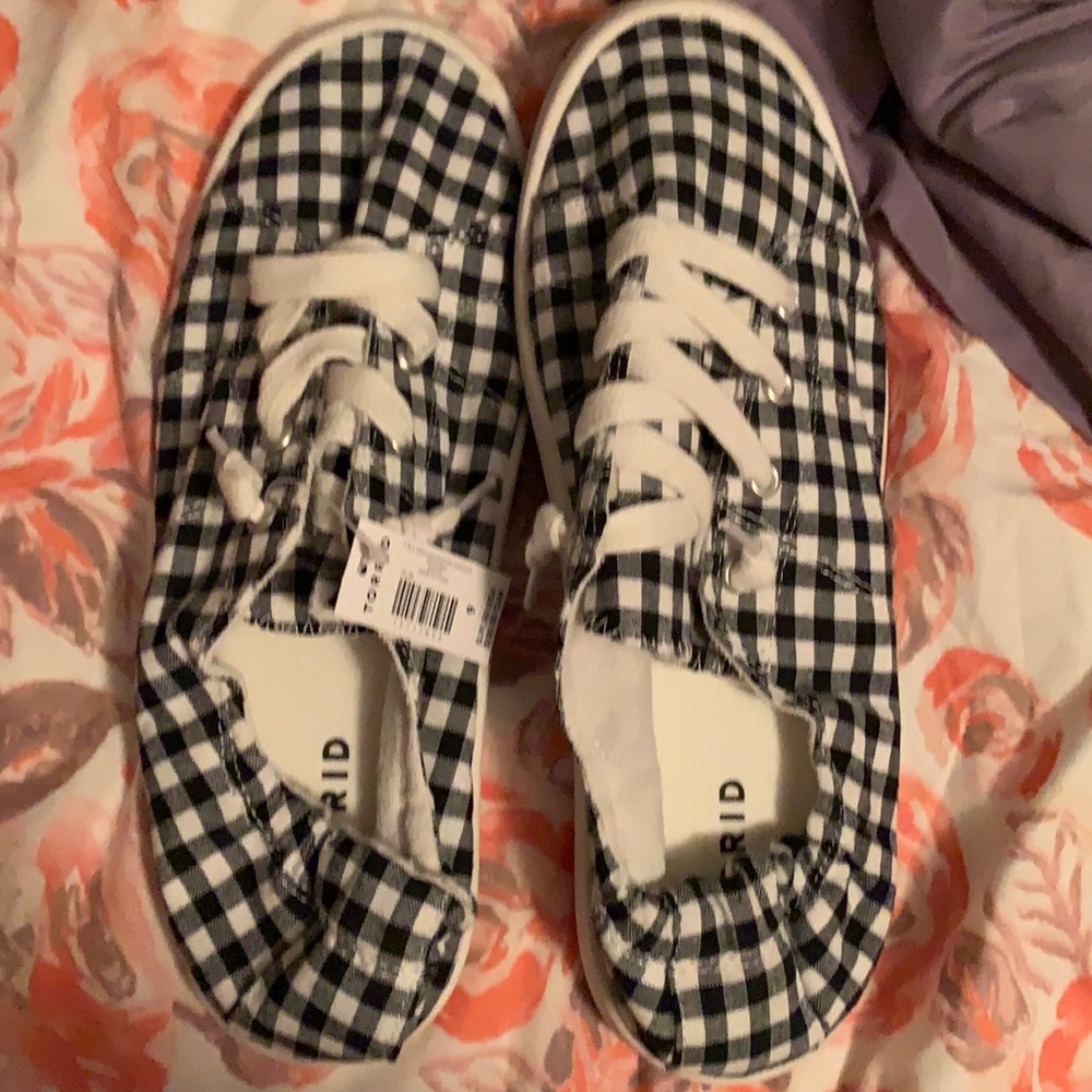 NWT Torrid Ruched Sneaker Gingham Black White 9W